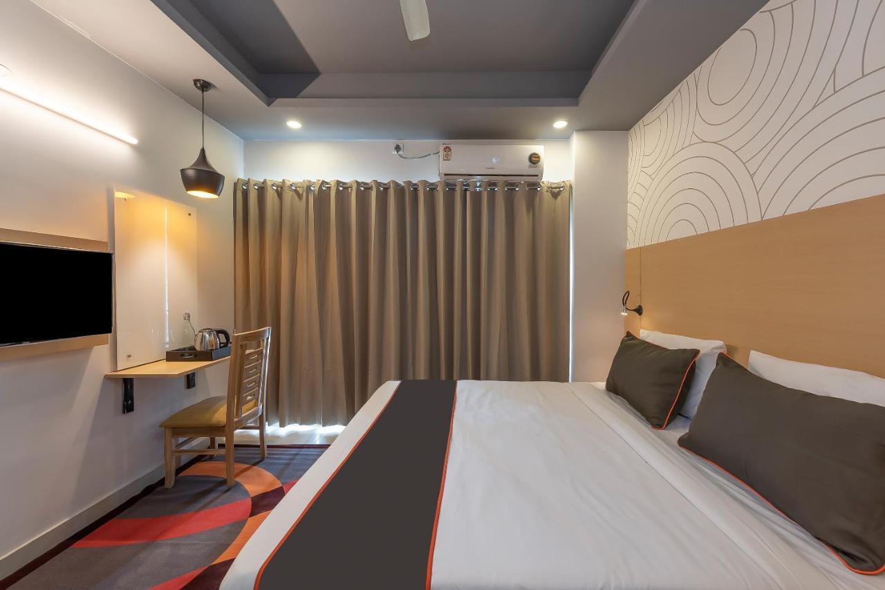 Hotel Collection O 162 Vardhman International Gurgaon Exterior foto